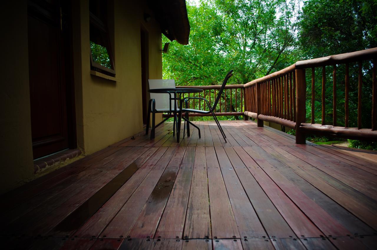 The Rivonia River Lodge ヨハネスブルグ エクステリア 写真
