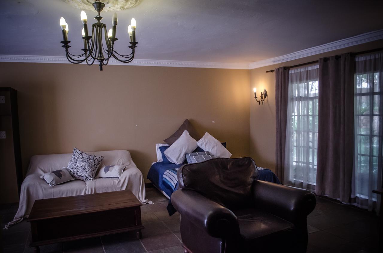 The Rivonia River Lodge ヨハネスブルグ エクステリア 写真