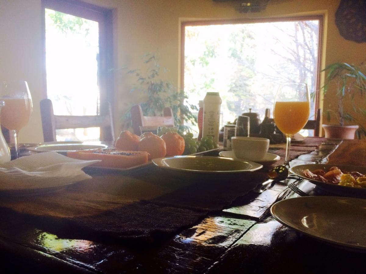 The Rivonia River Lodge ヨハネスブルグ エクステリア 写真